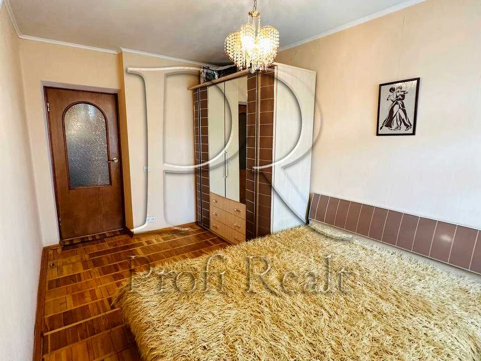 Квартира. Київ, Харківське шосе