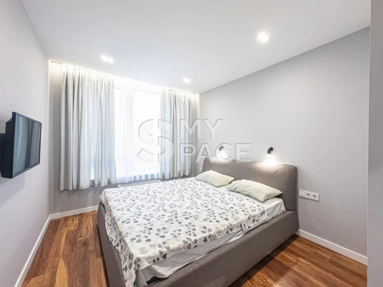 3к квартира 90м2 ЖК Great вул. Дніпровська набережна, 15к, Л
