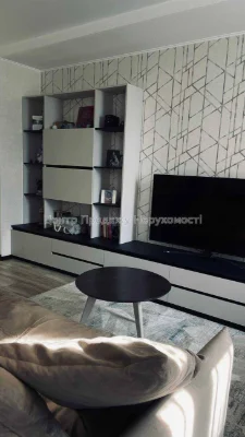 Продається 3-кімн. квартира, 13/25 эт, 97. 2 м², Київ – ваш