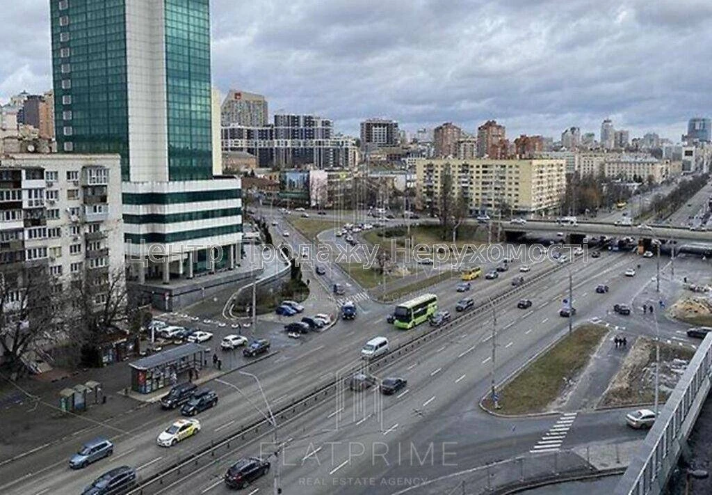 Продаж 2-кімн. квартири, 17/36 поверх, 53 м², Київ – чудовий