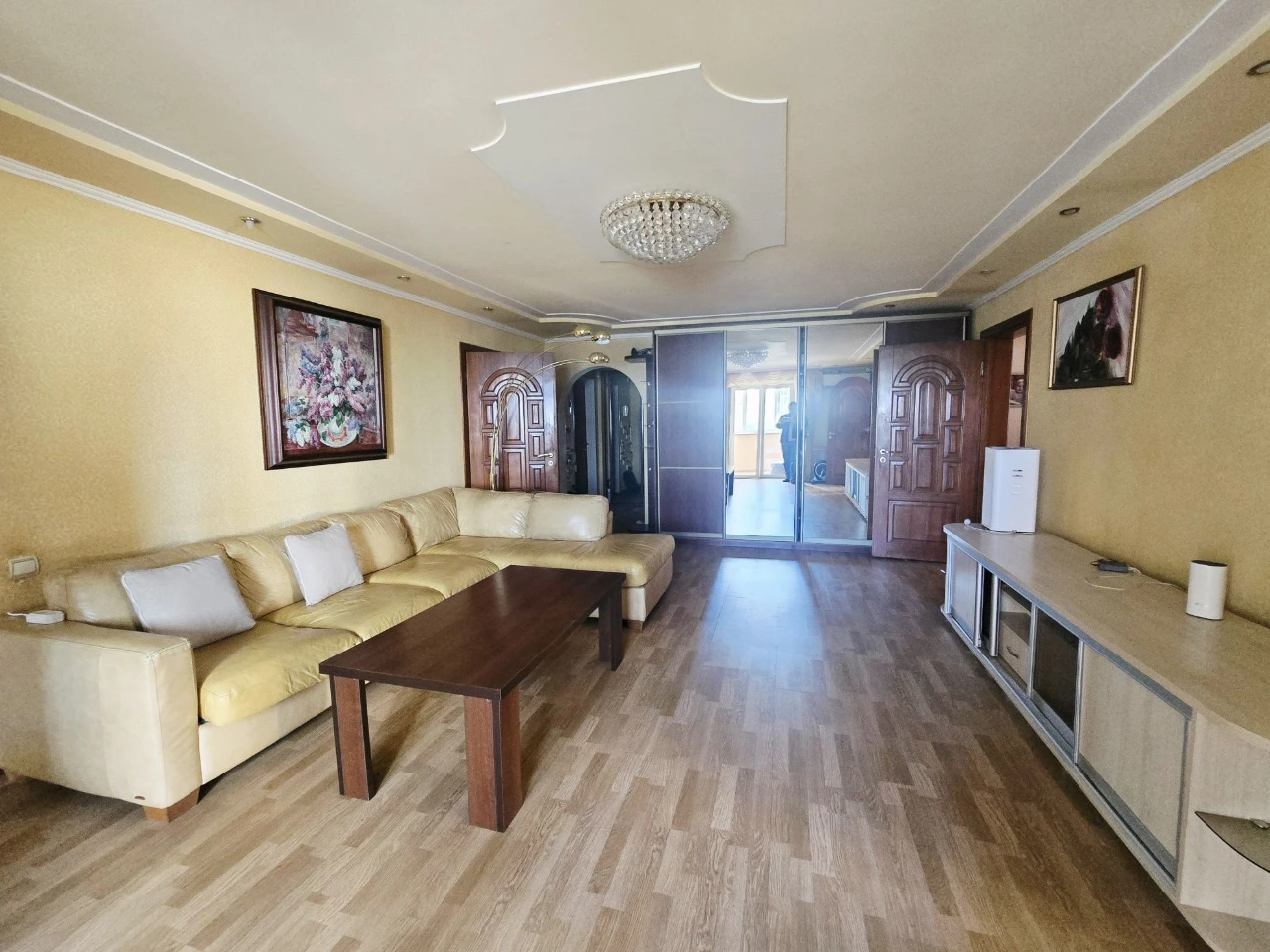 Продаж 3к квартири м. Харківська вул. Братства тарасівців 12
