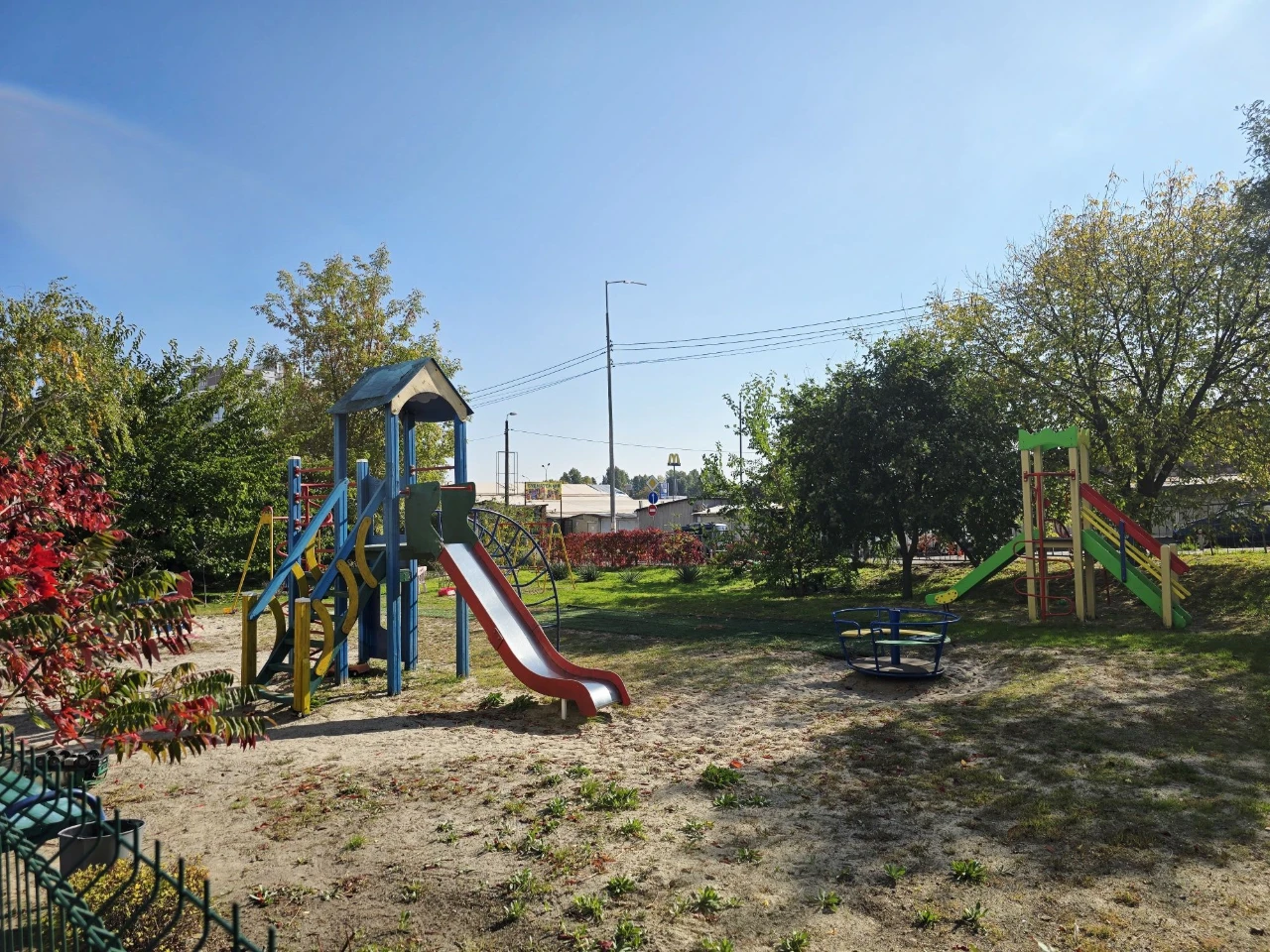 Продаж 3к квартири м. Харківська вул. Братства тарасівців 12