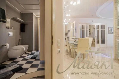 Продаж розкішної 4-кім квартири / 160м2 / ЖК Diplomat Hall /