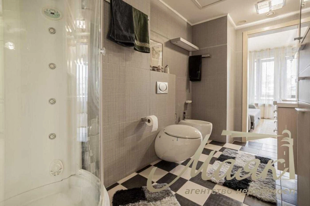 Продаж розкішної 4-кім квартири / 160м2 / ЖК Diplomat Hall /