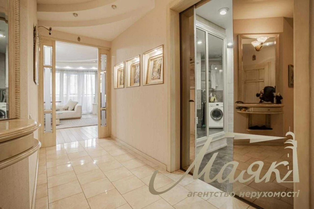 Продаж розкішної 4-кім квартири / 160м2 / ЖК Diplomat Hall /