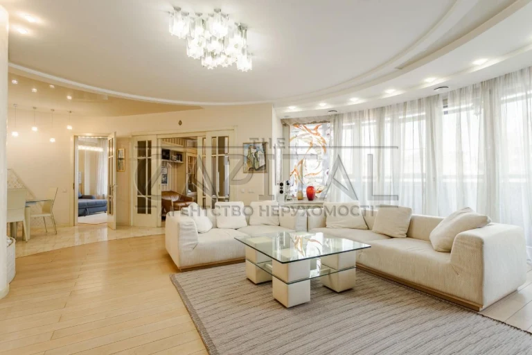 Продаж 3к квартири, ЖК Дипломат хол, вул. Жилянська, Голосіє