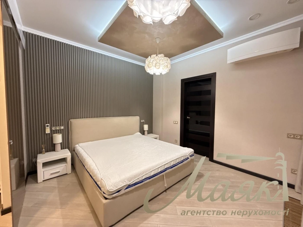 Продаж 3-к квартири 121 м2/ЖК Новопечерські Липки/вул. Андрі