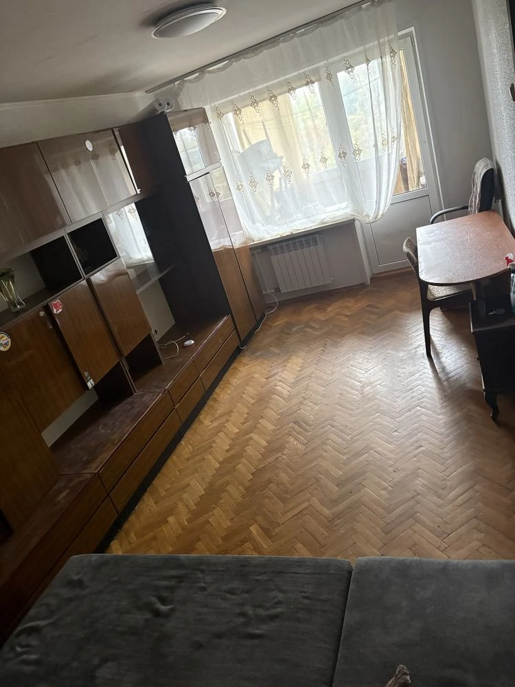 продаж 2 к квартири ,по вул.Лятошинського 26-А, 46.8 кв.м