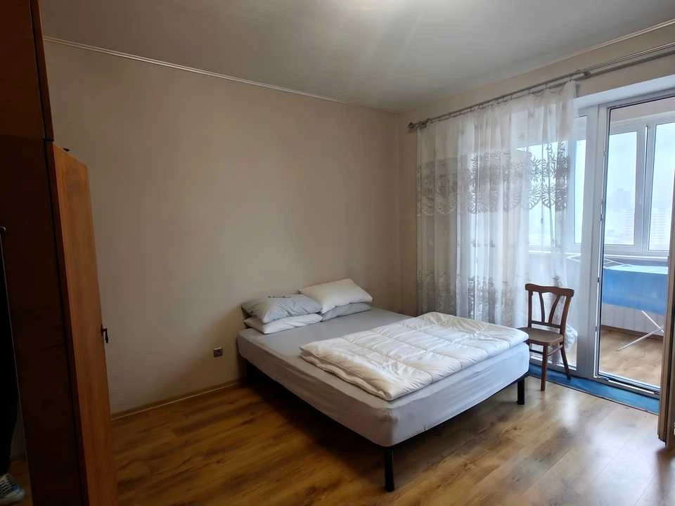 Квартира. Київ, Анни Ахматової вул.