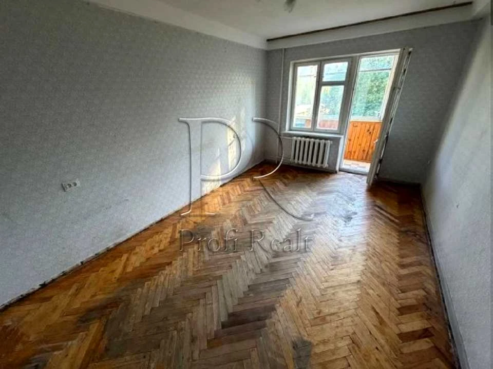 Квартира. Київ, Леся Курбаса просп.