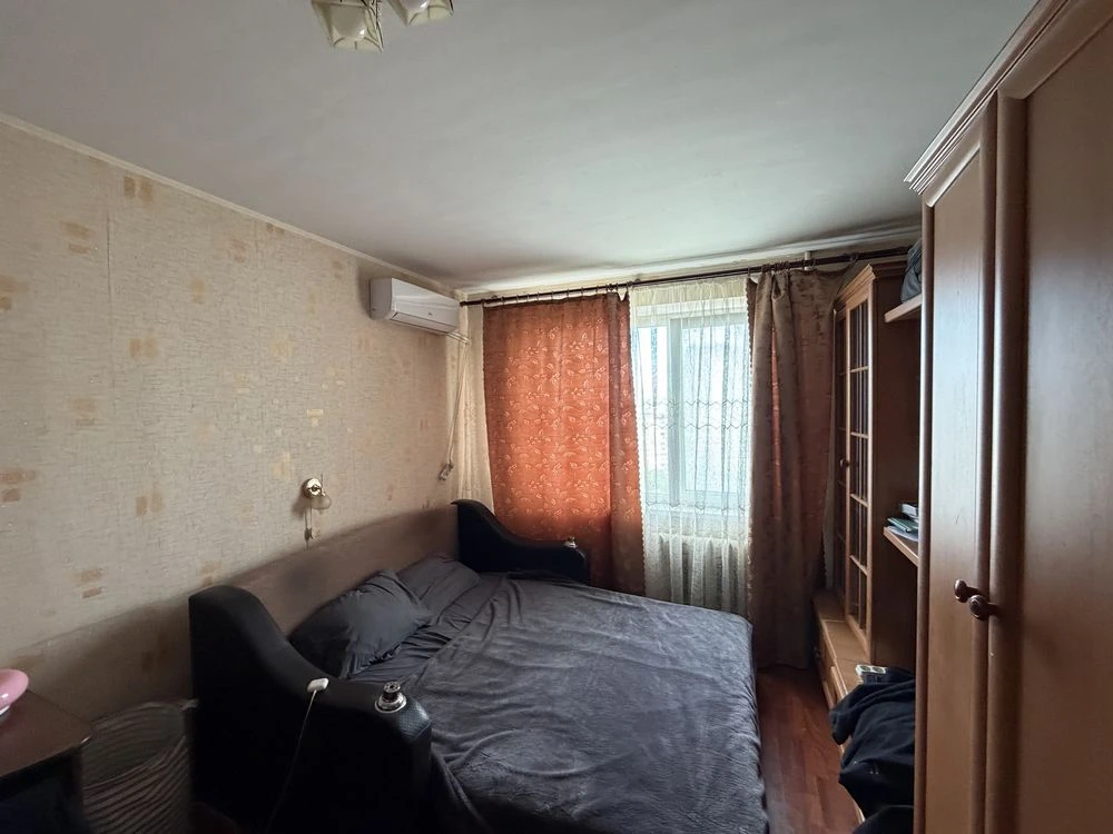 Продаж 2-к кв Мінська Оболонський проспект 13 Оболонь