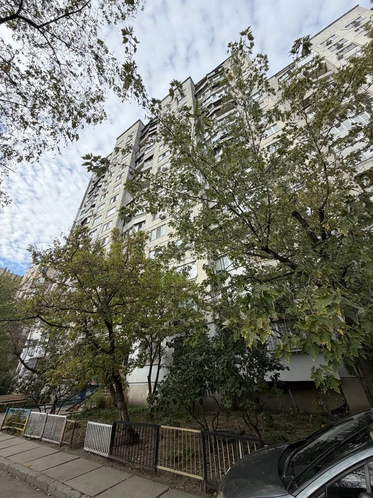 Продаж 2-к кв Мінська Оболонський проспект 13 Оболонь