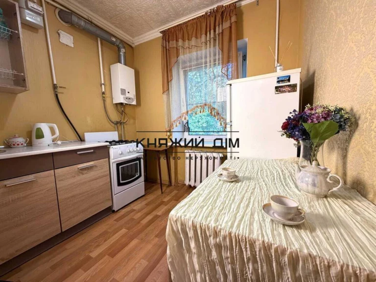 Продаж 1-кімнатної квартири м.Голосіївська КОД 21147735