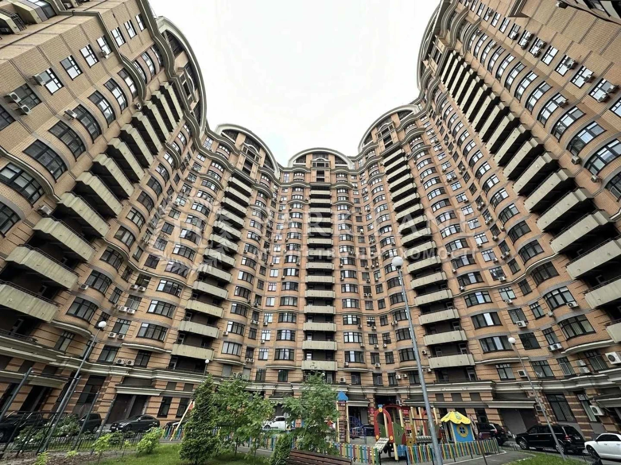Центр Печерськ Продаж 3к квартири 126 кв м 6й пов Старонавод