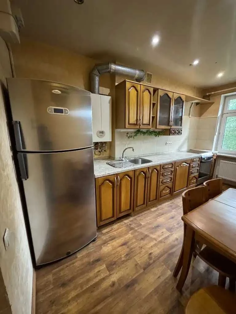 Продаж 3 к квартири пр. І. Мазепи, вул. Морської Піхоти 6.