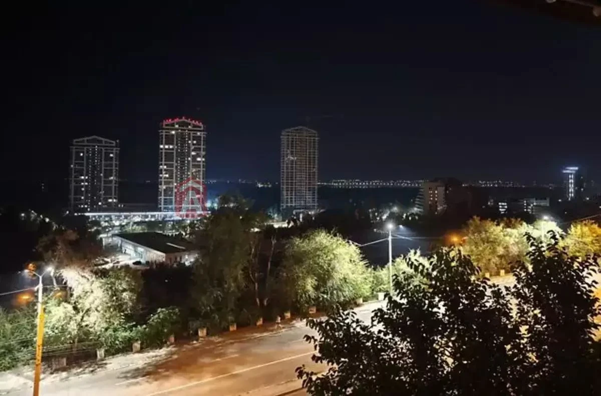Видова 2-кімнатна квартира в центрі Дніпра