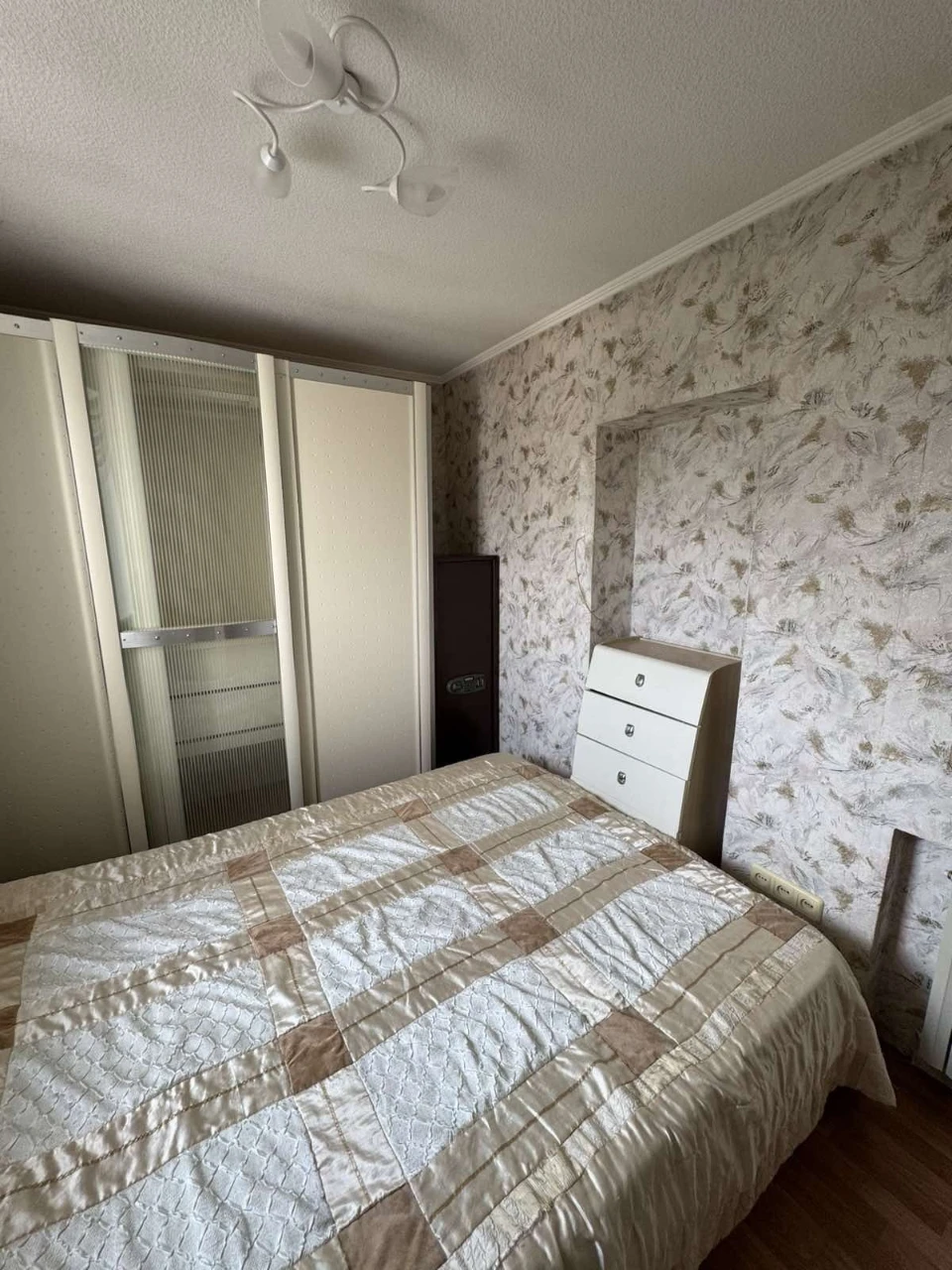 Продаётся 3 к кв. с инд. газ. отоплением