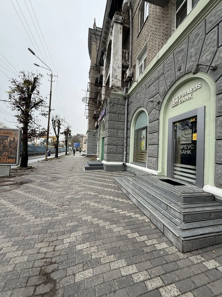 Продам 2к квартиру, сталинка центр Яворницкого