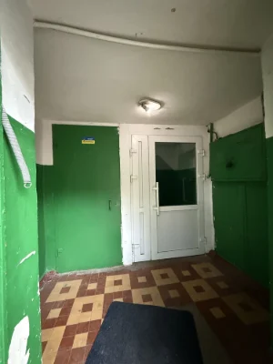 Продам 2к квартиру, сталинка центр Яворницкого