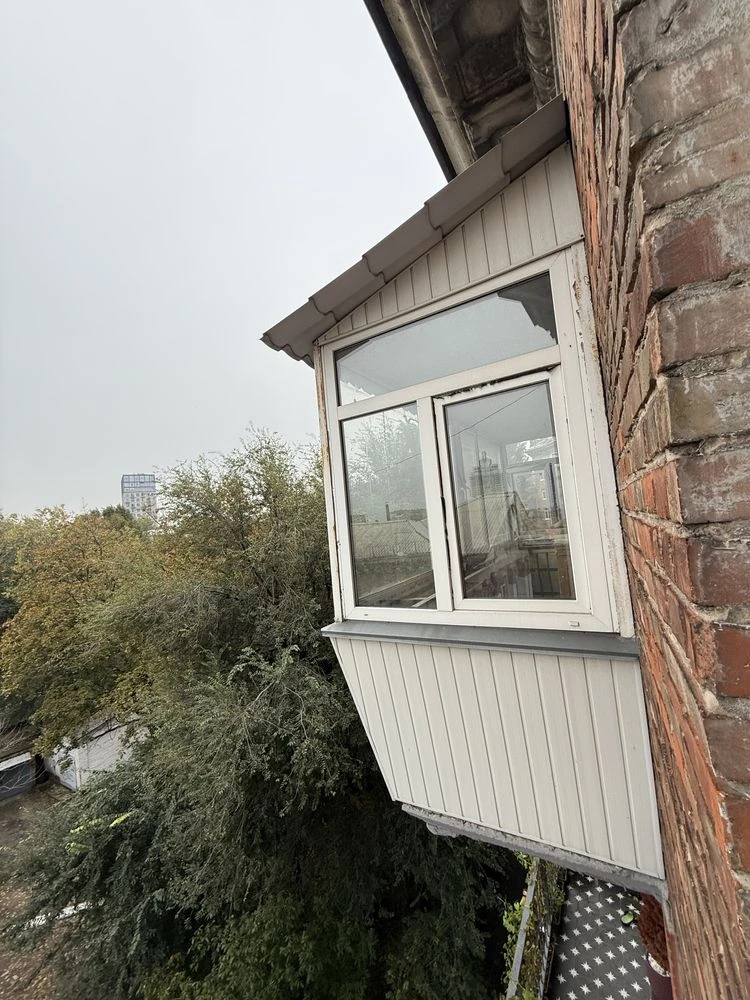 Продам 2к квартиру, сталинка центр Яворницкого