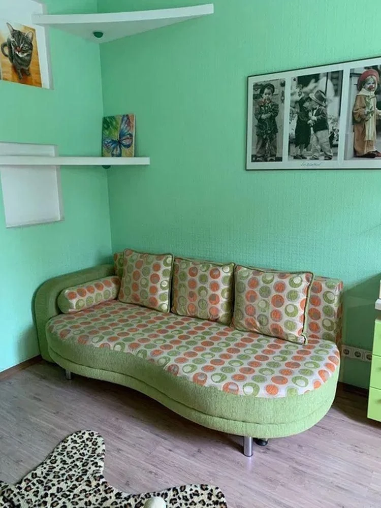 Продам 4-комн квартиру в районе Ленина ул.