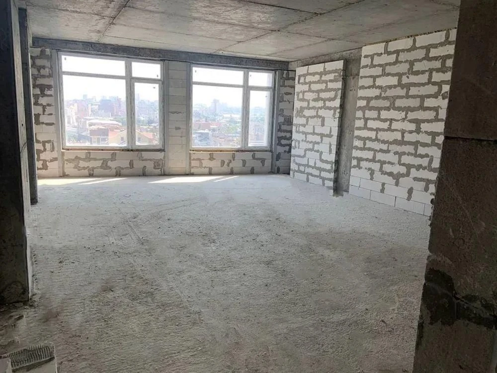 Продам 2-комн квартиру в районе Комсомольская ул.