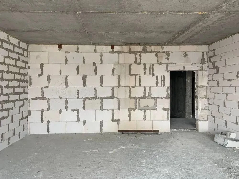 Продам 2-комн квартиру в районе Комсомольская ул.