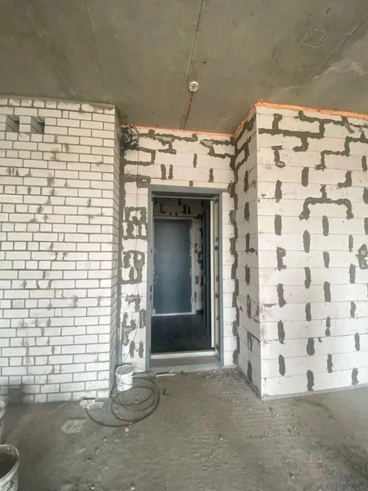 Продам 2-комн квартиру в районе Комсомольская ул.