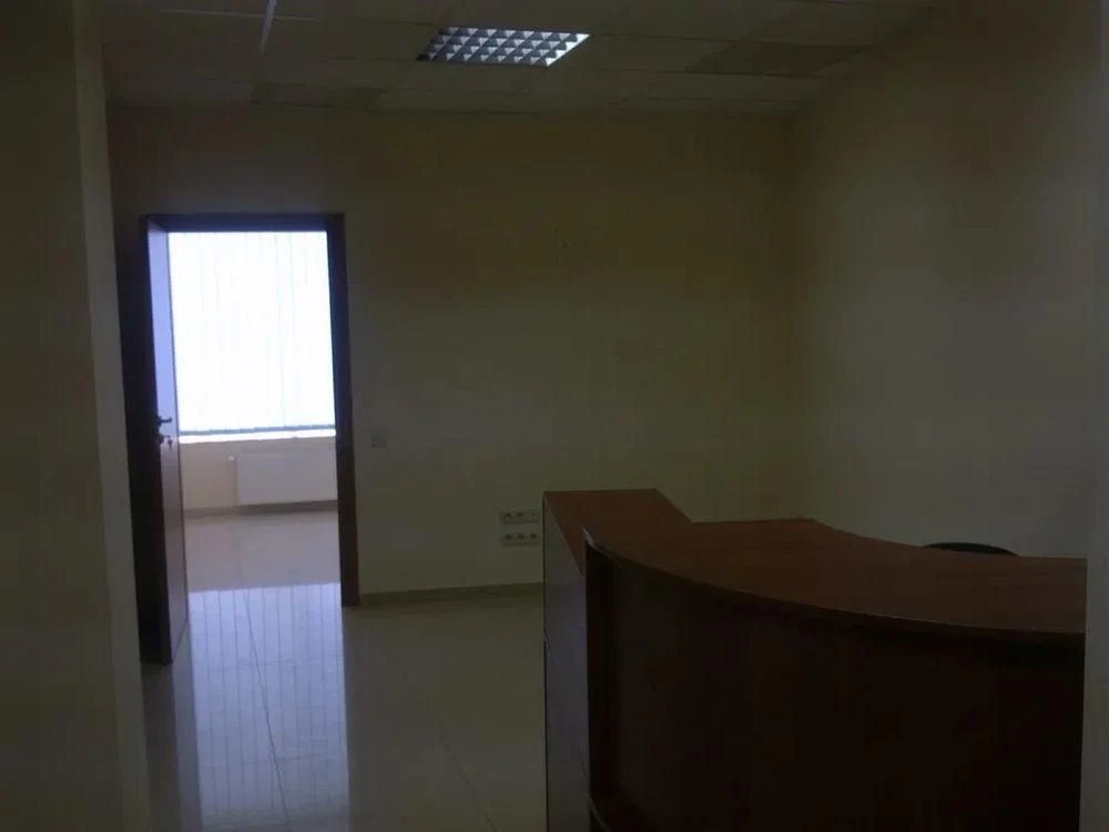 Продам 3-комн квартиру в районе Глинки ул.
