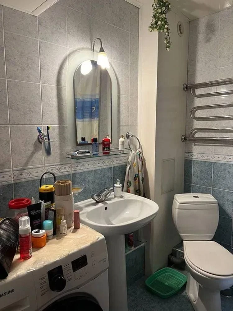 Продам 3-комн квартиру в районе Кирова просп.