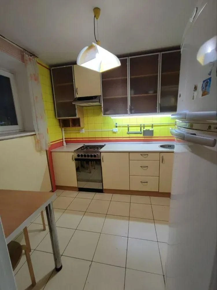 Продам 3-комн квартиру в районе Гагарина просп.