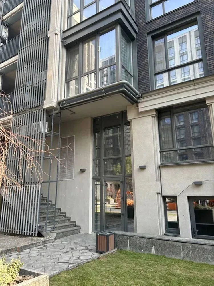 Продам 2-комн квартиру в районе Щорса ул.
