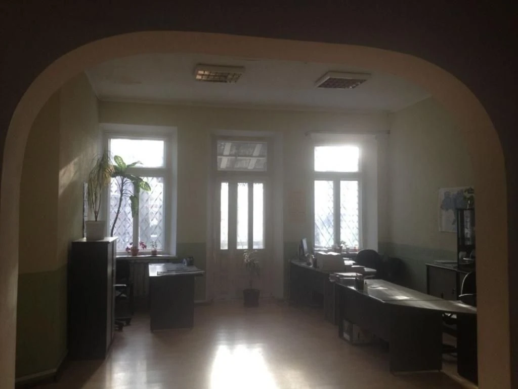 Продам 6-комн квартиру в районе Красная ул.