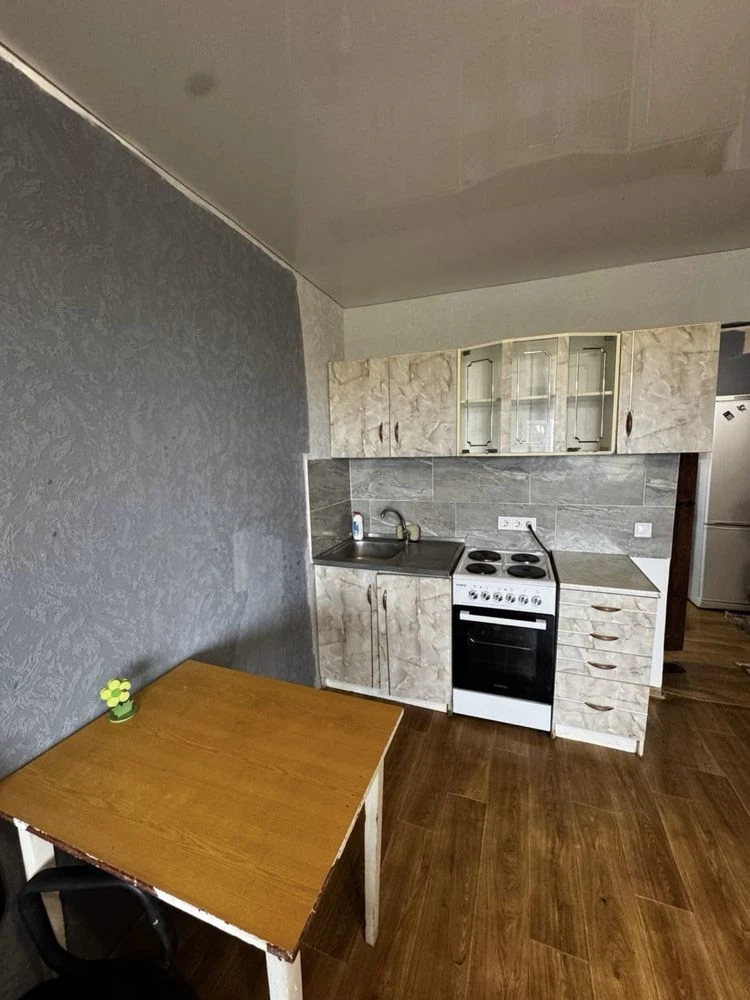 Продам гостинку 26 м² с собственным санузлом ул. Тахиаташска