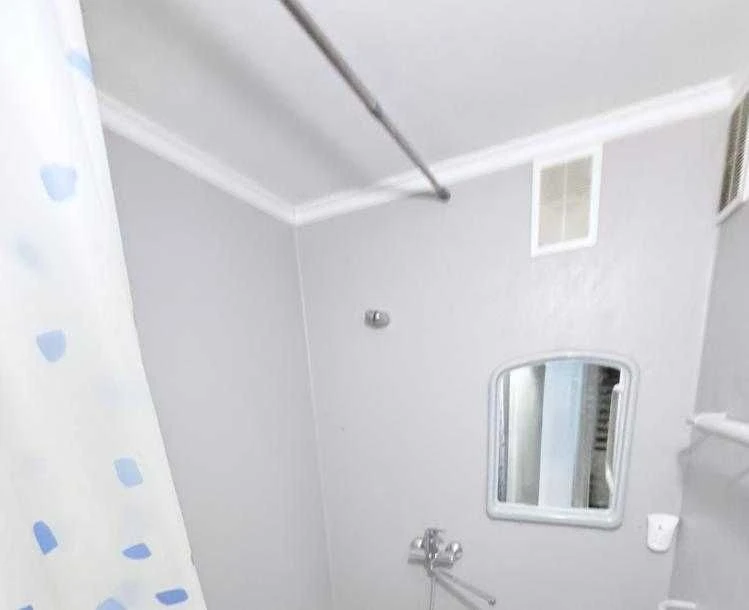 8m 2 квартира ХТЗ Косарева метро Тракторный завод Масельског