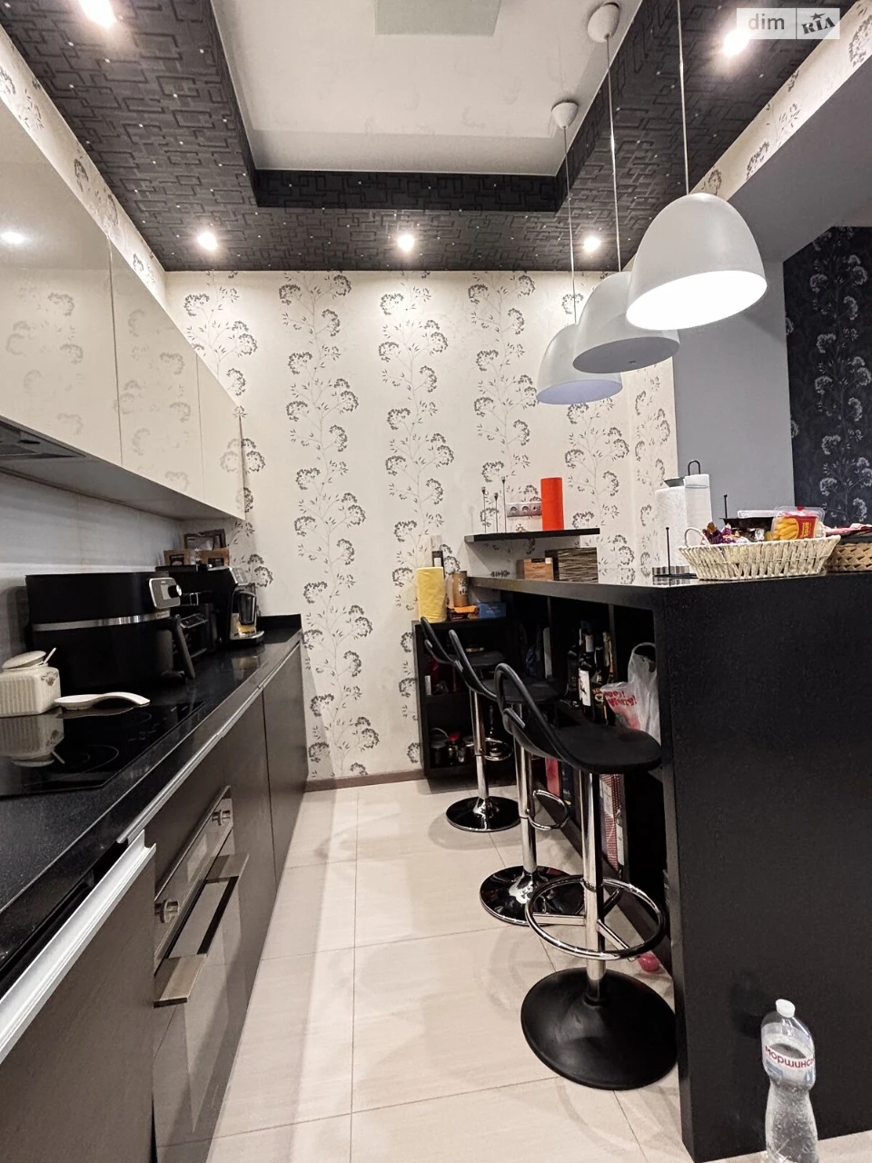 Продаж Квартира Поділ