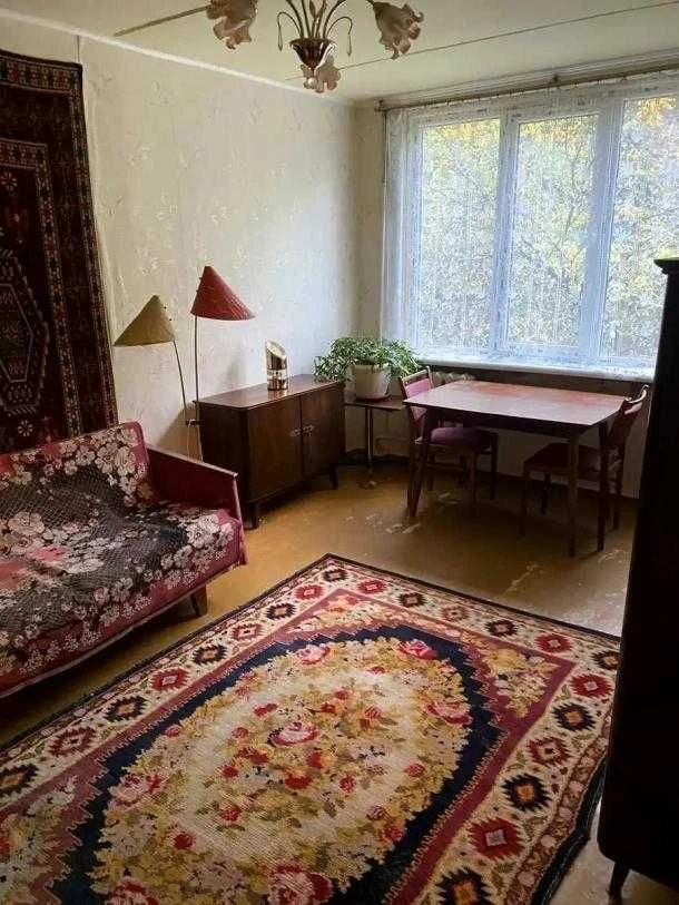 Продам 2к.квартиру Павлово Поле (сквер 23Августа)