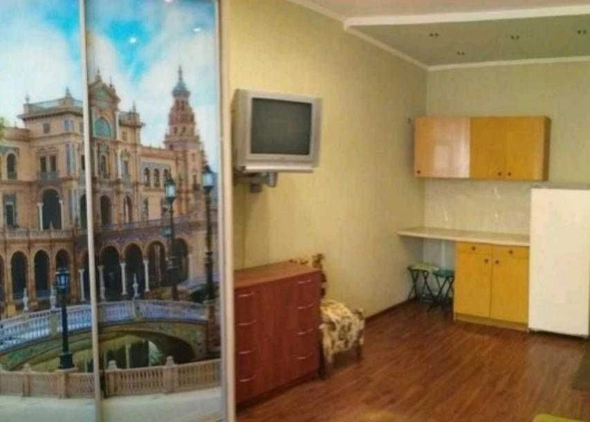 Продам кімнату метро Індустріальна