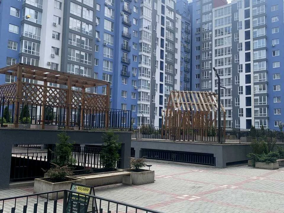 Квартира. Ивано-Франковск, Княгинин ул., (Дом 32)