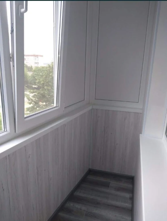 Продам квартиру 1-комнатную на Восточном 1