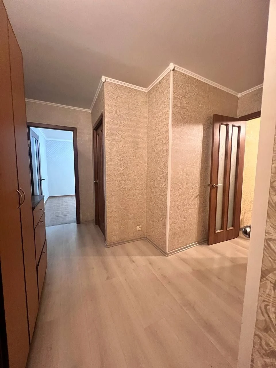 Продаж 3-кімнатної квартири  — заходь та живи!
