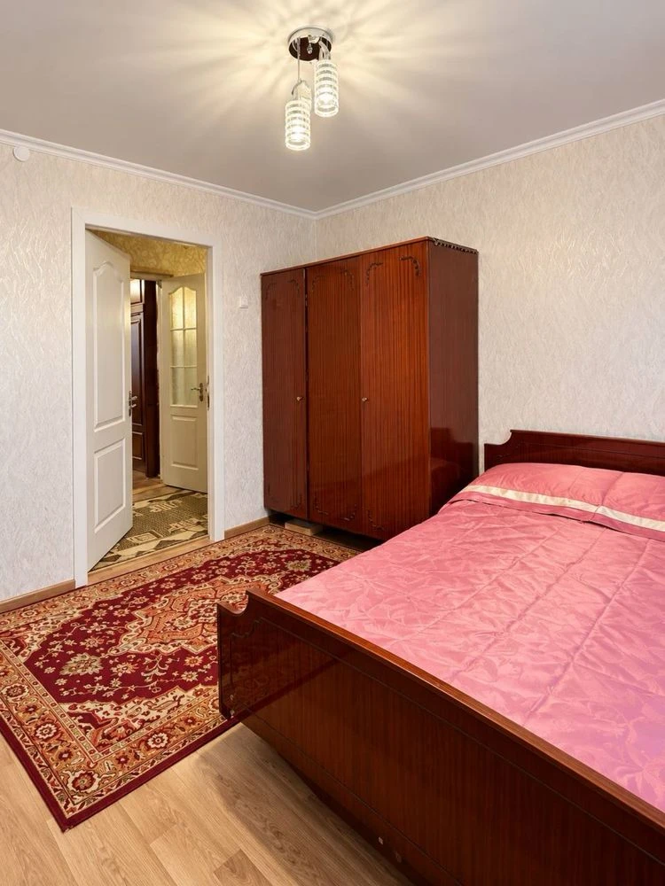 Продаж  2  кімнатної квартири на пров. Тихому