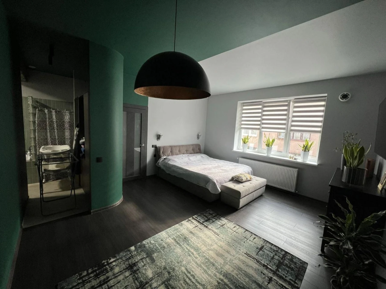 Продається простора 4-кімнатна квартира в самому серці Мукач