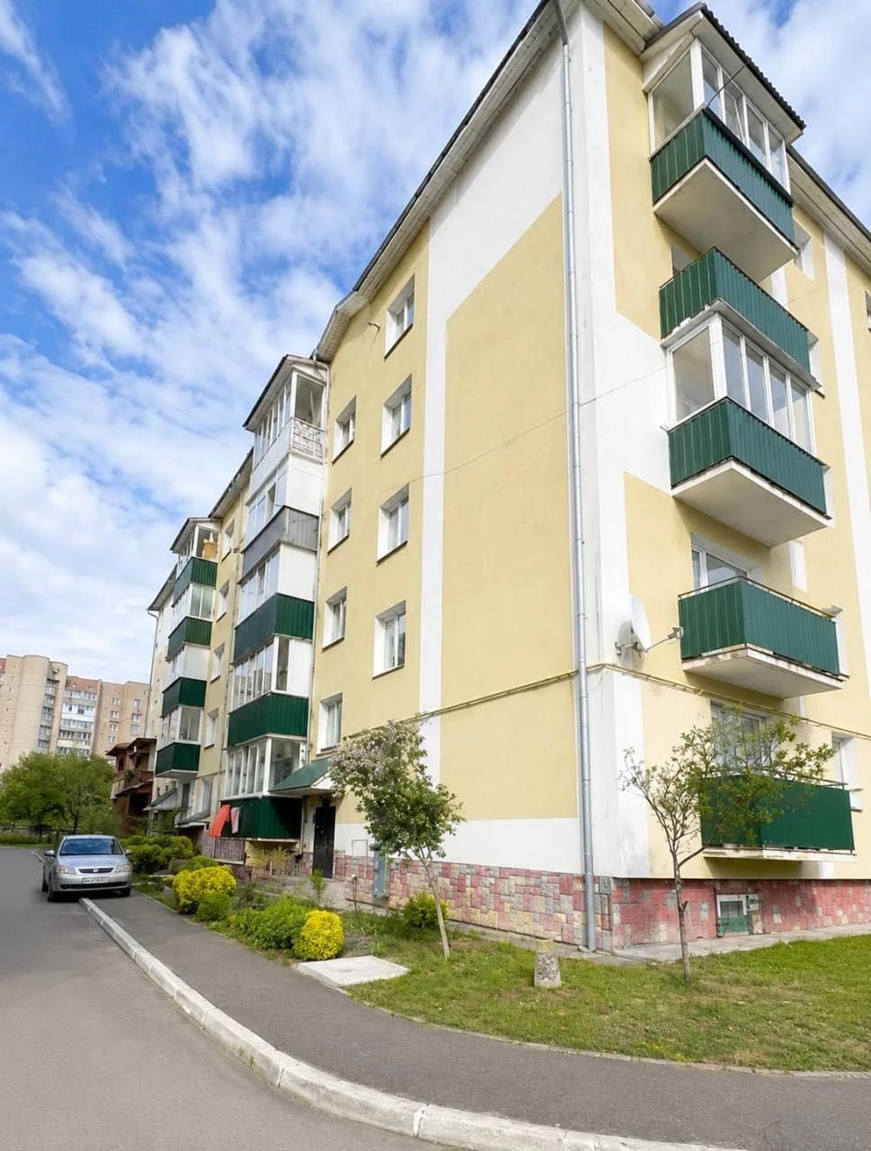 Квартира 3х-кімнатна 94м2