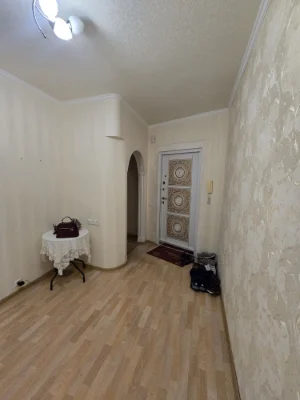 Продам 3-кімнатну квартиру, поруч річка, район ДНС, Біла Цер