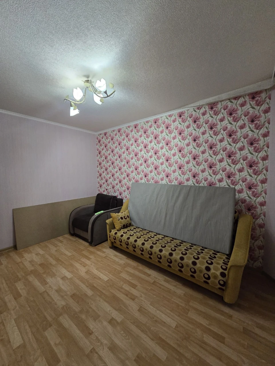 Продам 3-кімнатну квартиру, поруч річка, район ДНС, Біла Цер