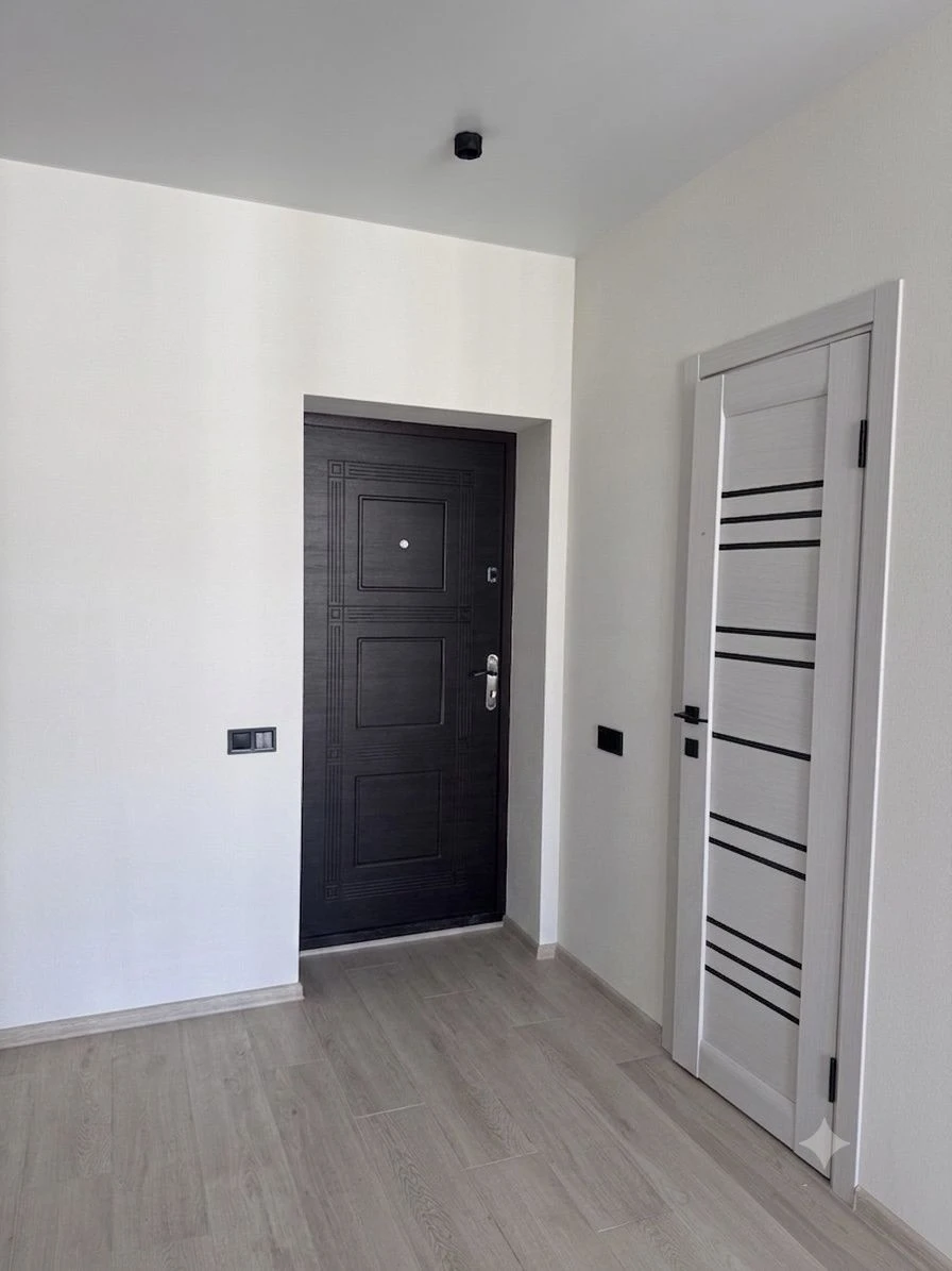Продам 1к квартиру з ремонтом