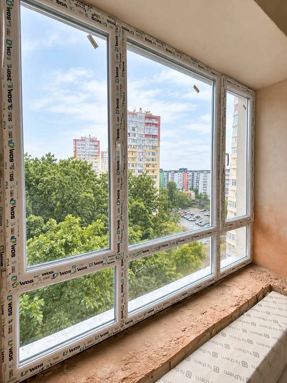 Видова 2-кімнатна квартира біля парку в ЖК «Нові Метри Парк»