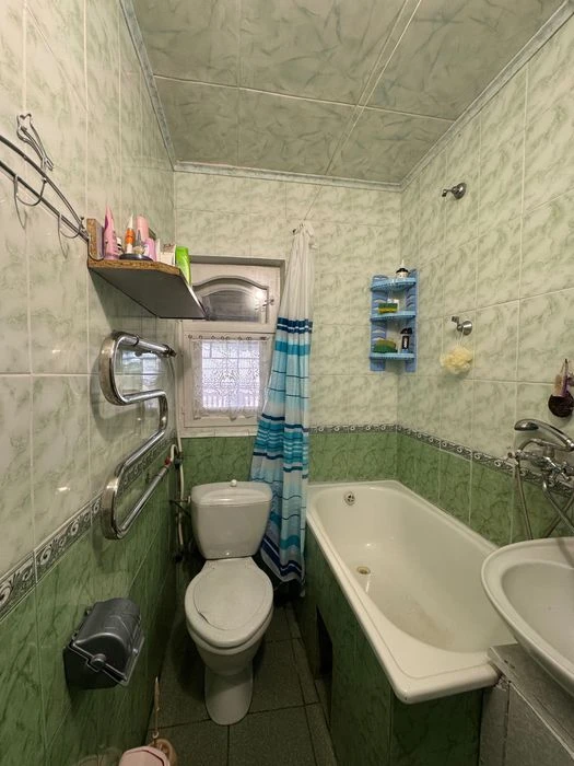 Продаж частини будинку в центрі міста