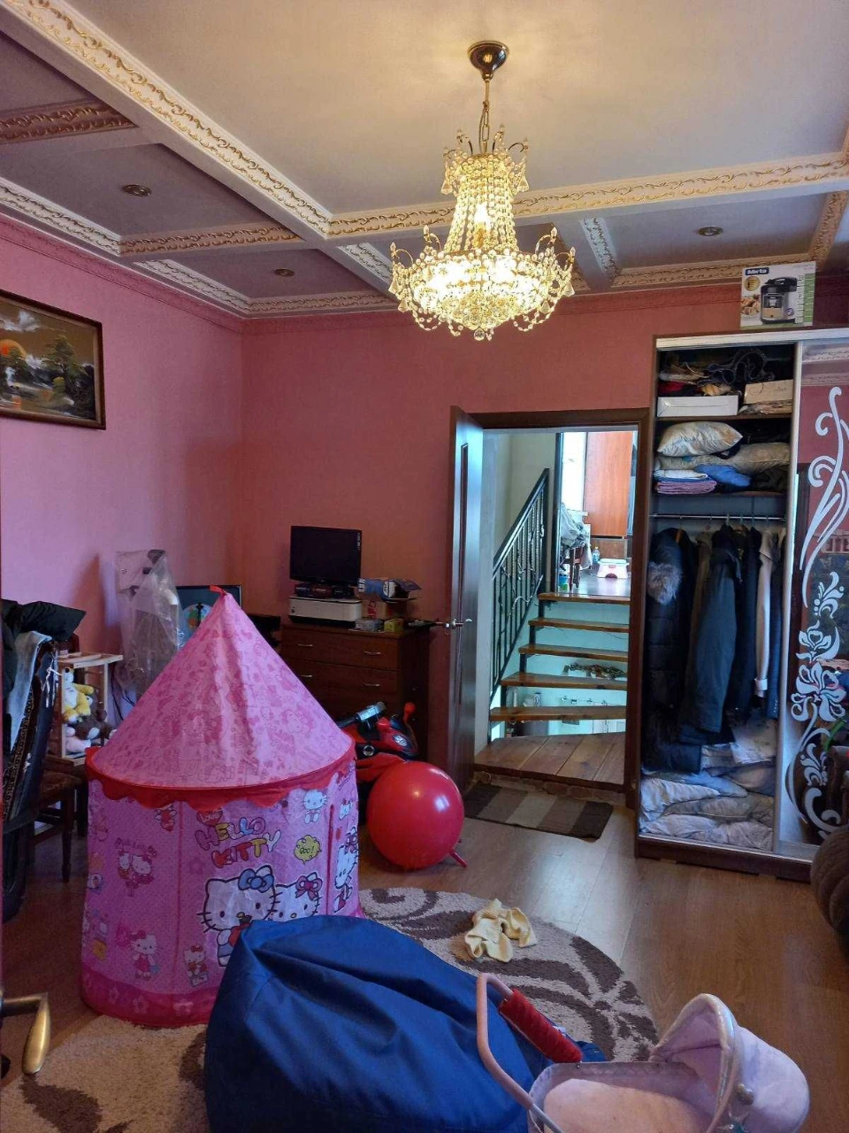 продається 3-х кімнатна квартира м. Золочів Львівська обл